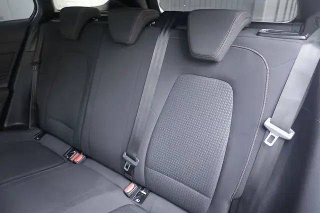 Ford Focus view 2