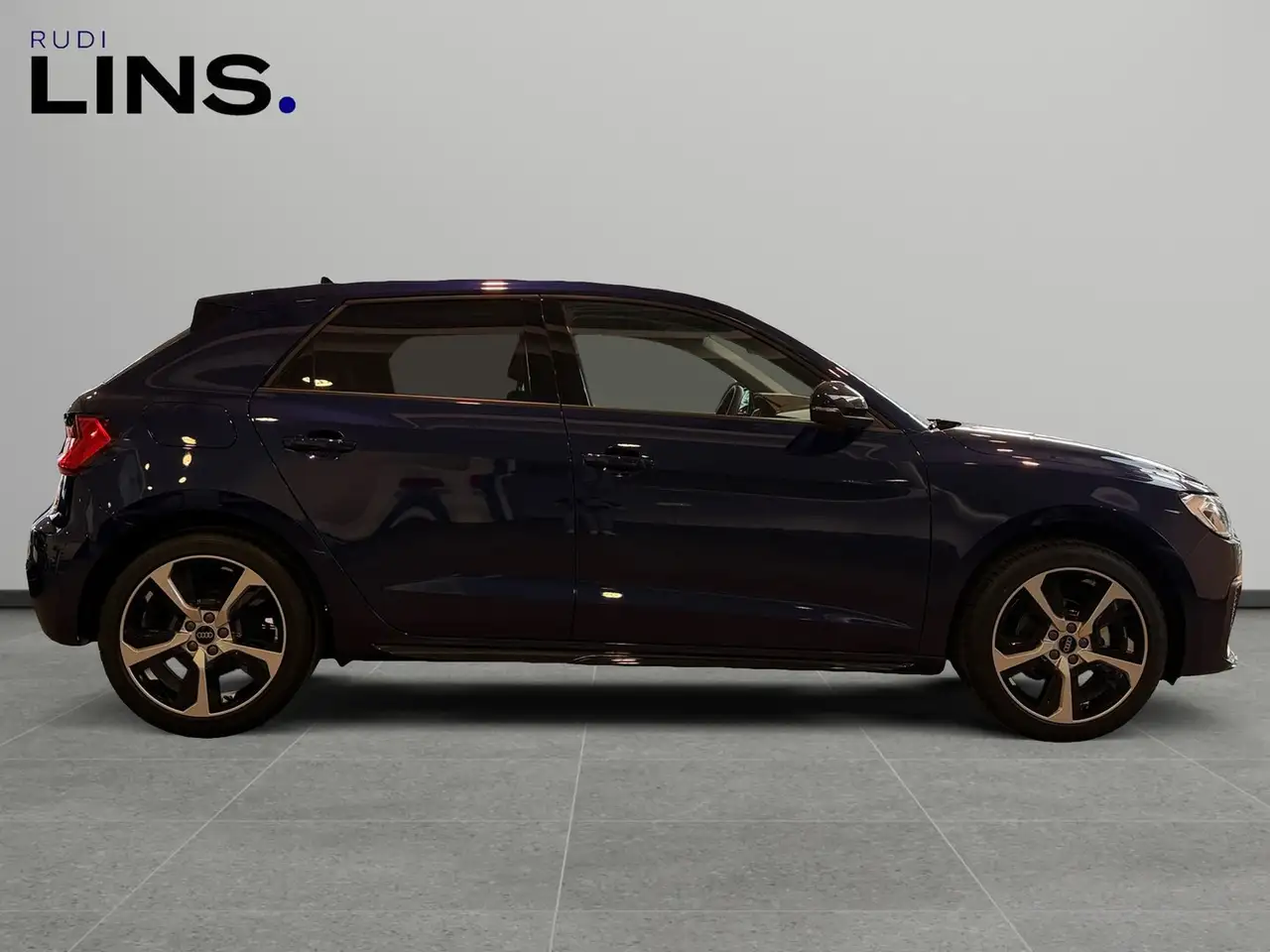 Audi A1 25 TFSI intense 6