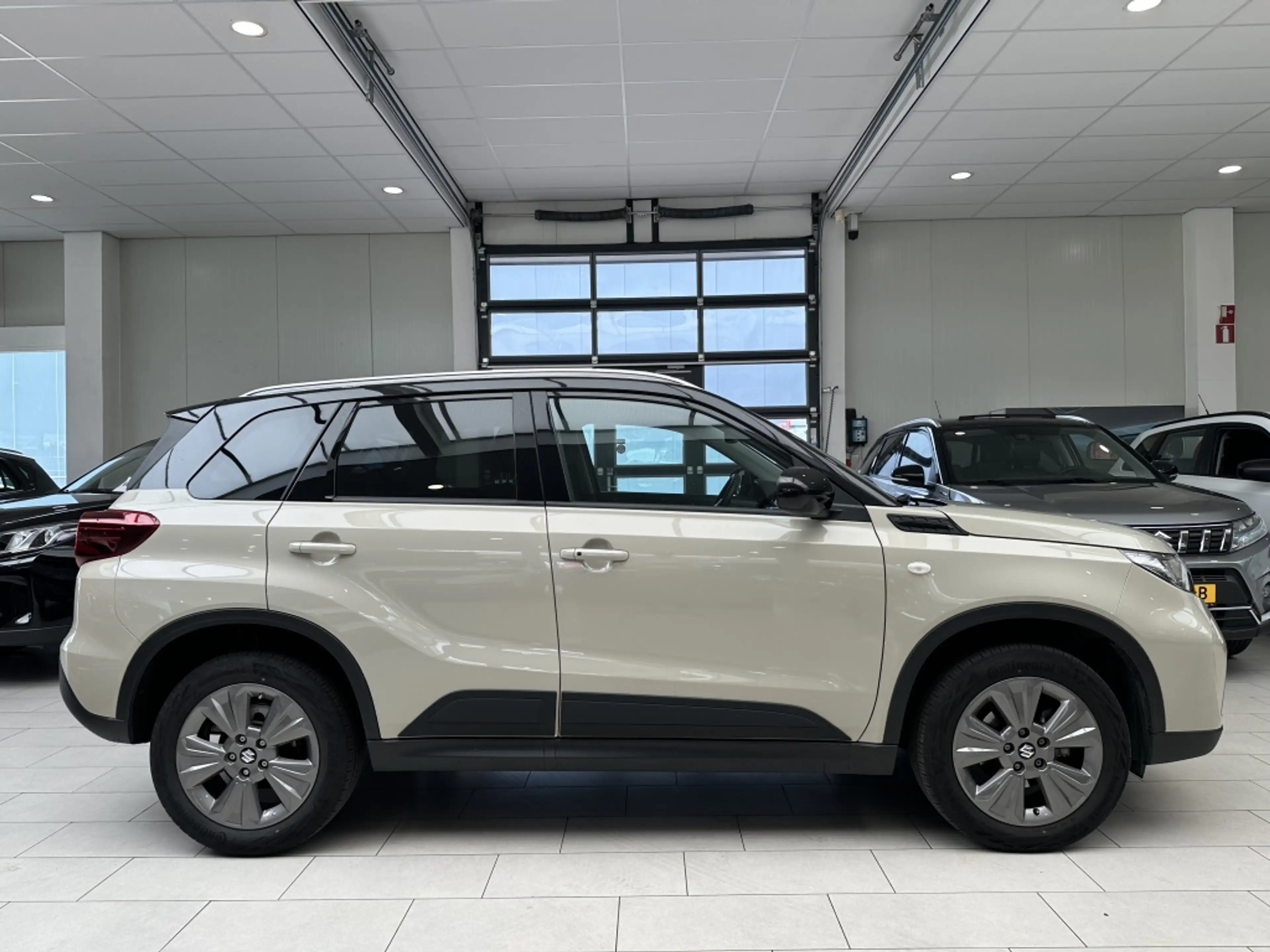 Suzuki Vitara 1.4 Hybrid Select Hybride [ EERSTE EIGENAAR I NL I — photo 9