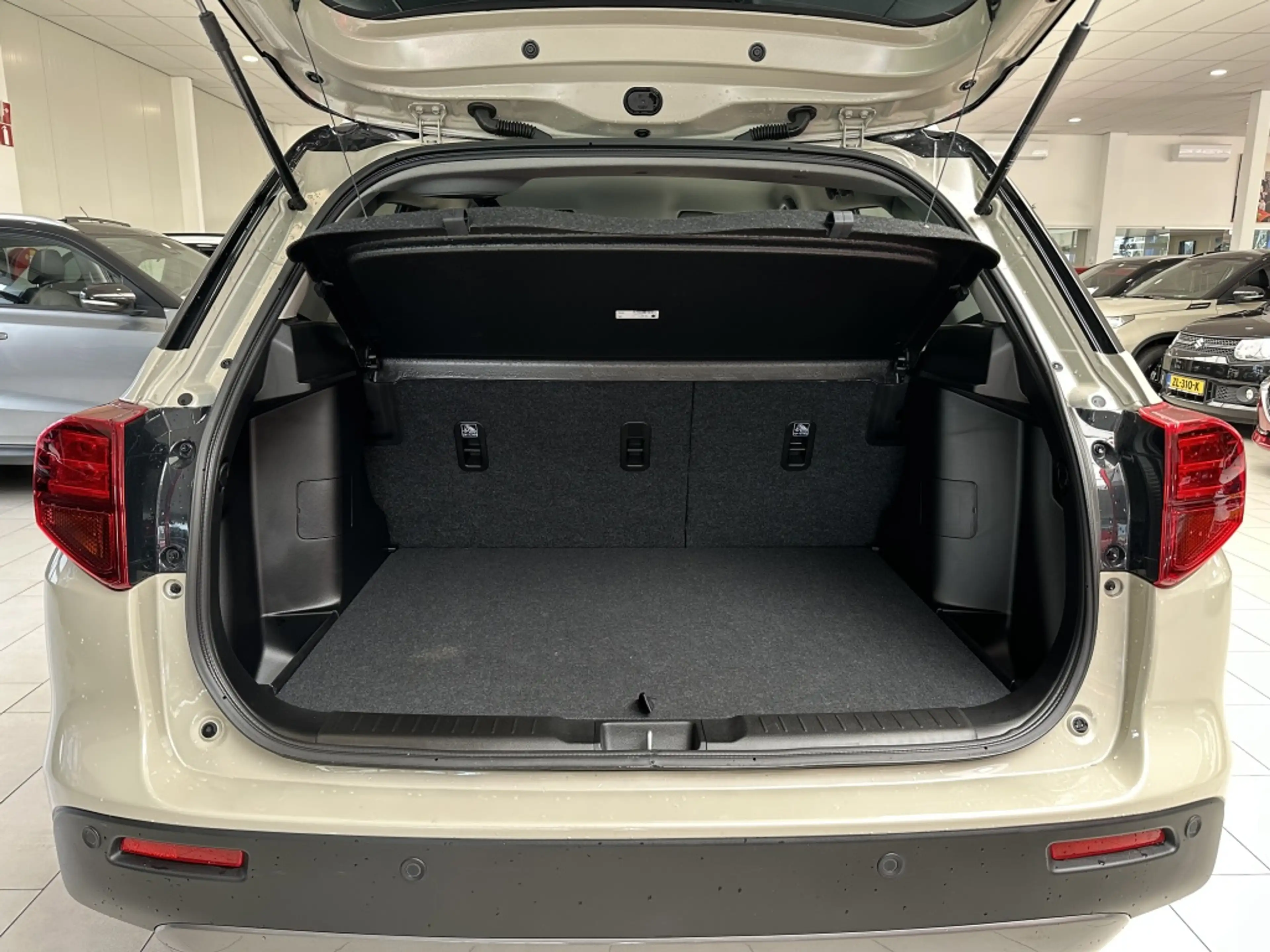 Suzuki Vitara 1.4 Hybrid Select Hybride [ EERSTE EIGENAAR I NL I — photo 8