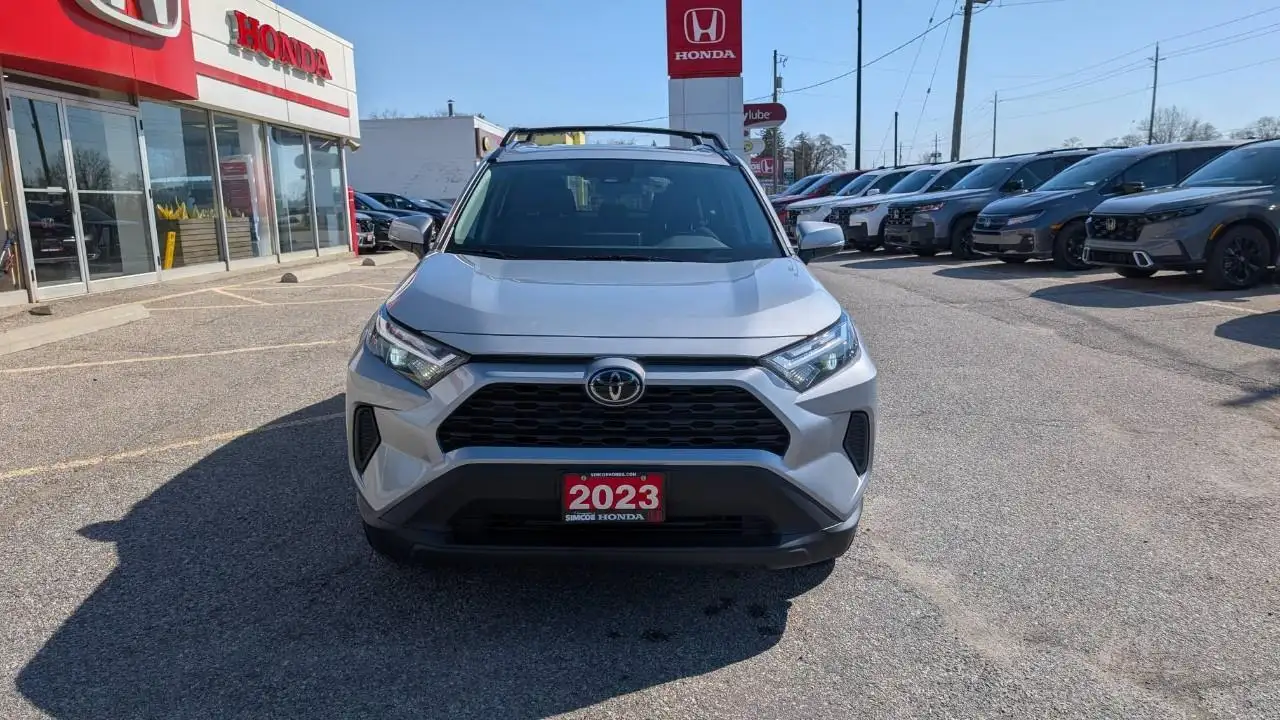 Toyota RAV 4 снимка Toyota RAV 4