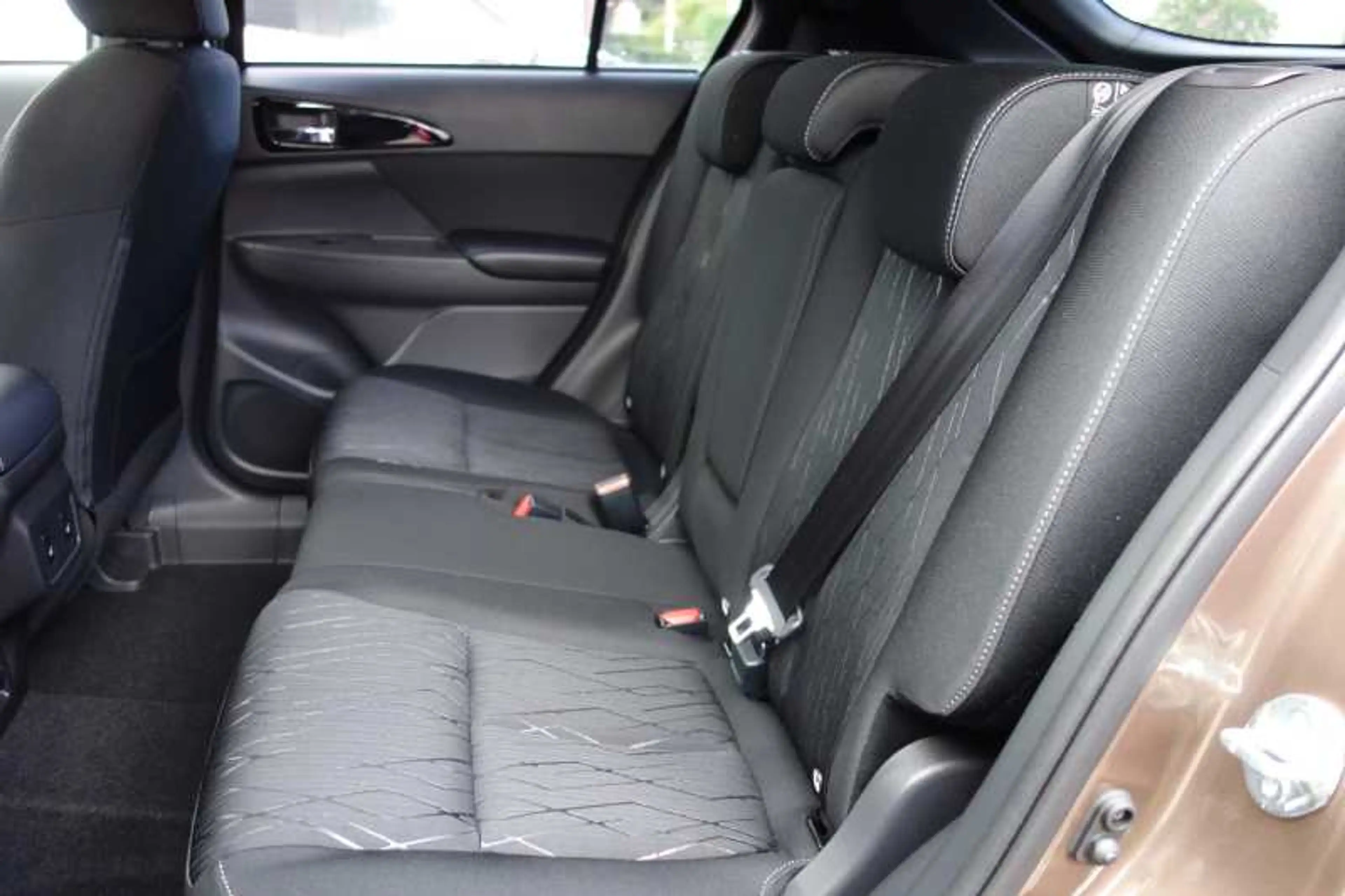 Mitsubishi Eclipse Cross Intro Edition 360°Kam,LED,AHK,Totwinkelassist. — photo 10