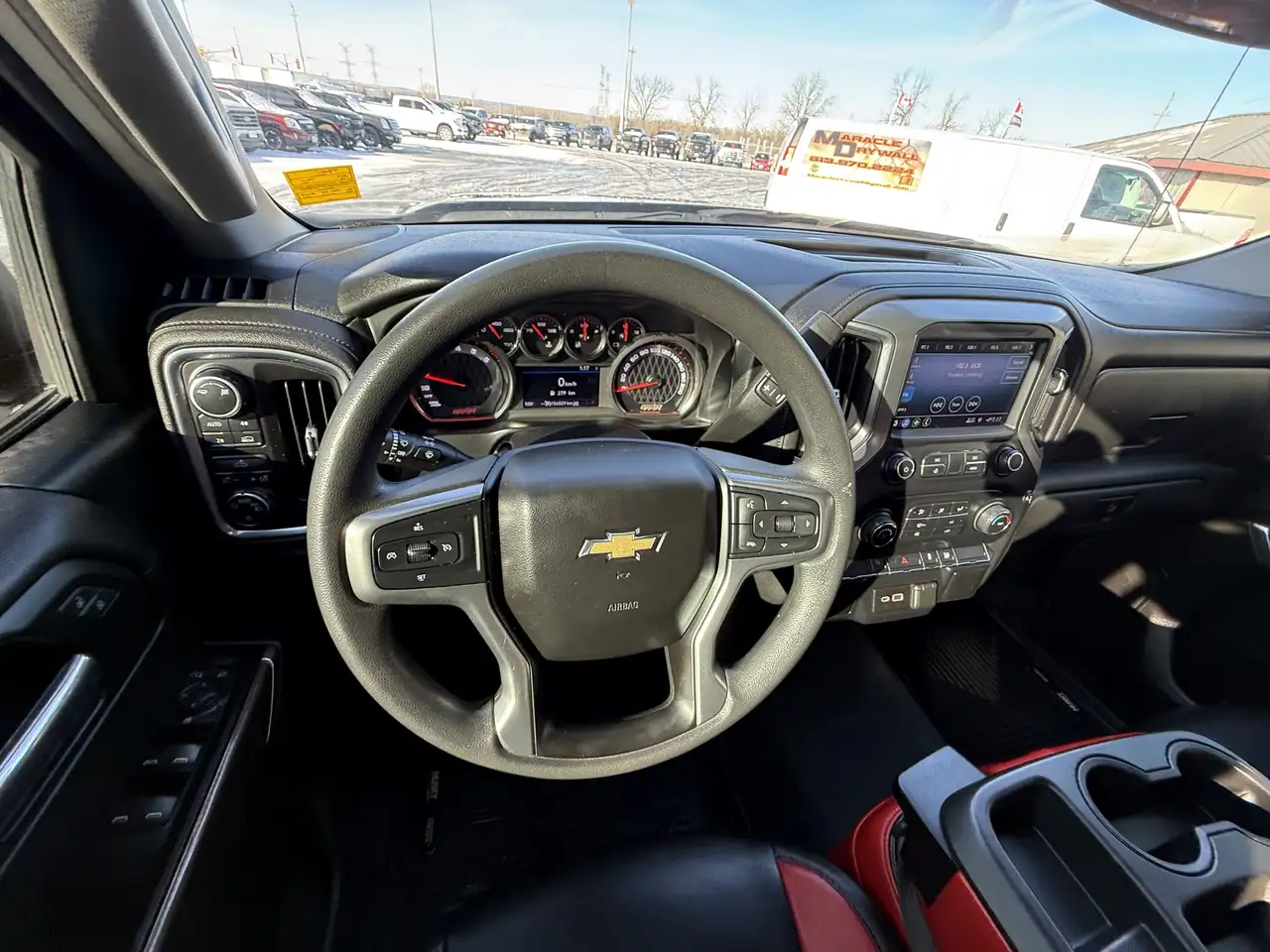 Chevrolet Silverado 1500 снимка Chevrolet Silverado 1500