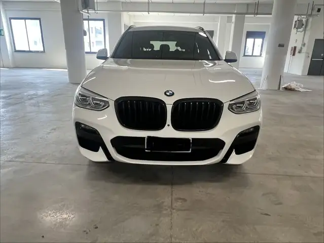 BMW X3 view 3