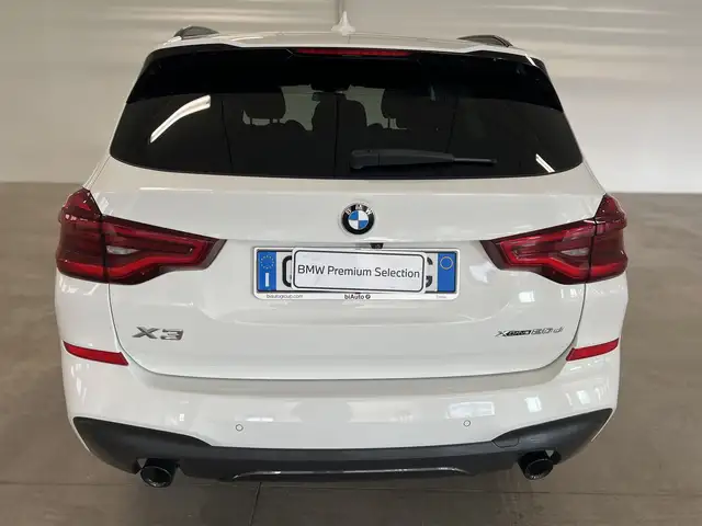 BMW X3 view 4