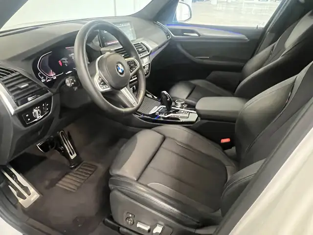 BMW X3 view 6