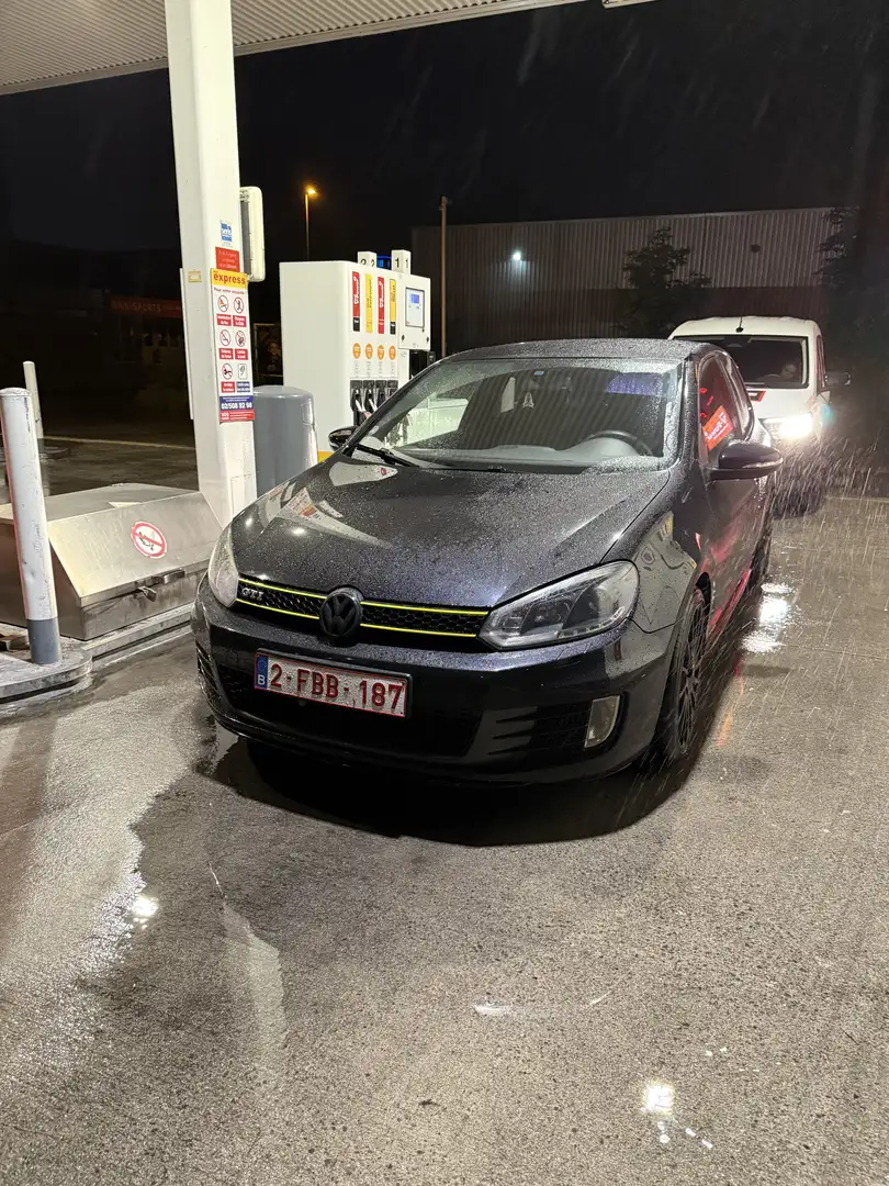 Volkswagen Golf GTI 2.0 TSI - 2