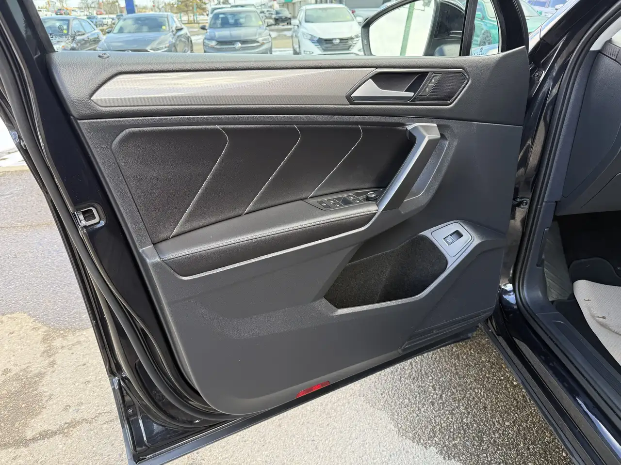 Volkswagen Tiguan снимка Volkswagen Tiguan