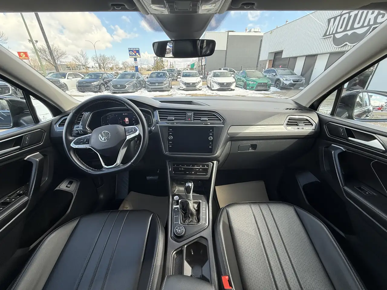 Volkswagen Tiguan снимка Volkswagen Tiguan