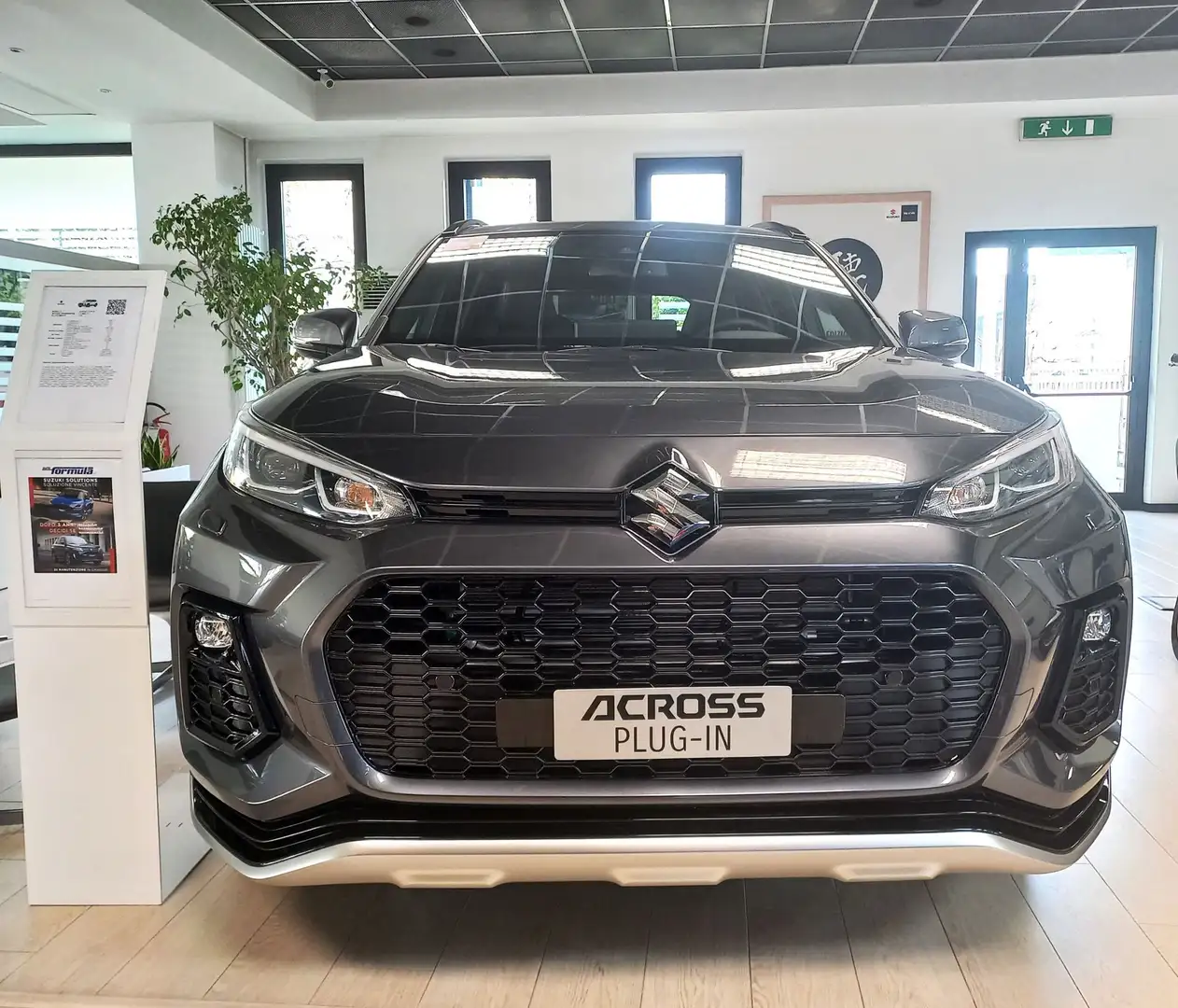 Suzuki Across 2.5 Plug-in Hybrid E-CVT 4WD Top KM 0 Szürke - 2