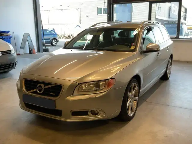 Volvo V70 Edition R-Design *Navi| Xenon| Leder*