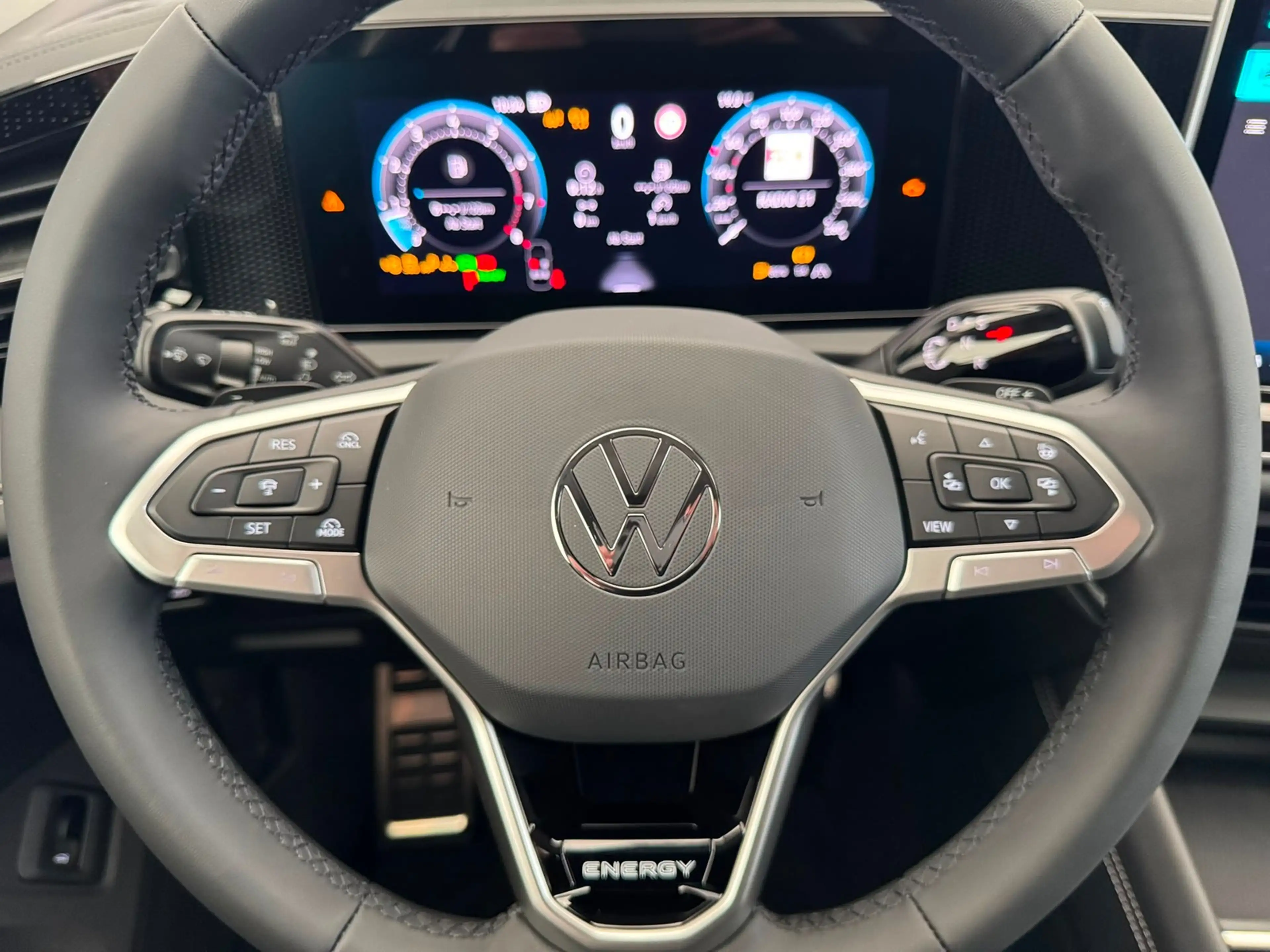 Volkswagen Tiguan ENERGY 1.5eTSI DSG+AHK+KAMERA+ACC+LED+KEYLESS+ — photo 9