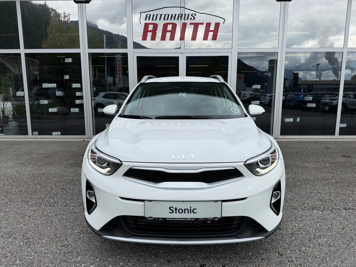 Kia Stonic Stonic 1,0 TGDI GPF Silber isg Blanc - 2