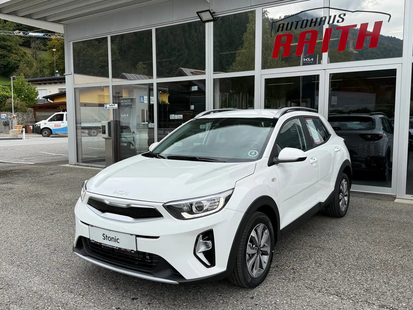 Kia Stonic Stonic 1,0 TGDI GPF Silber isg Blanc - 1