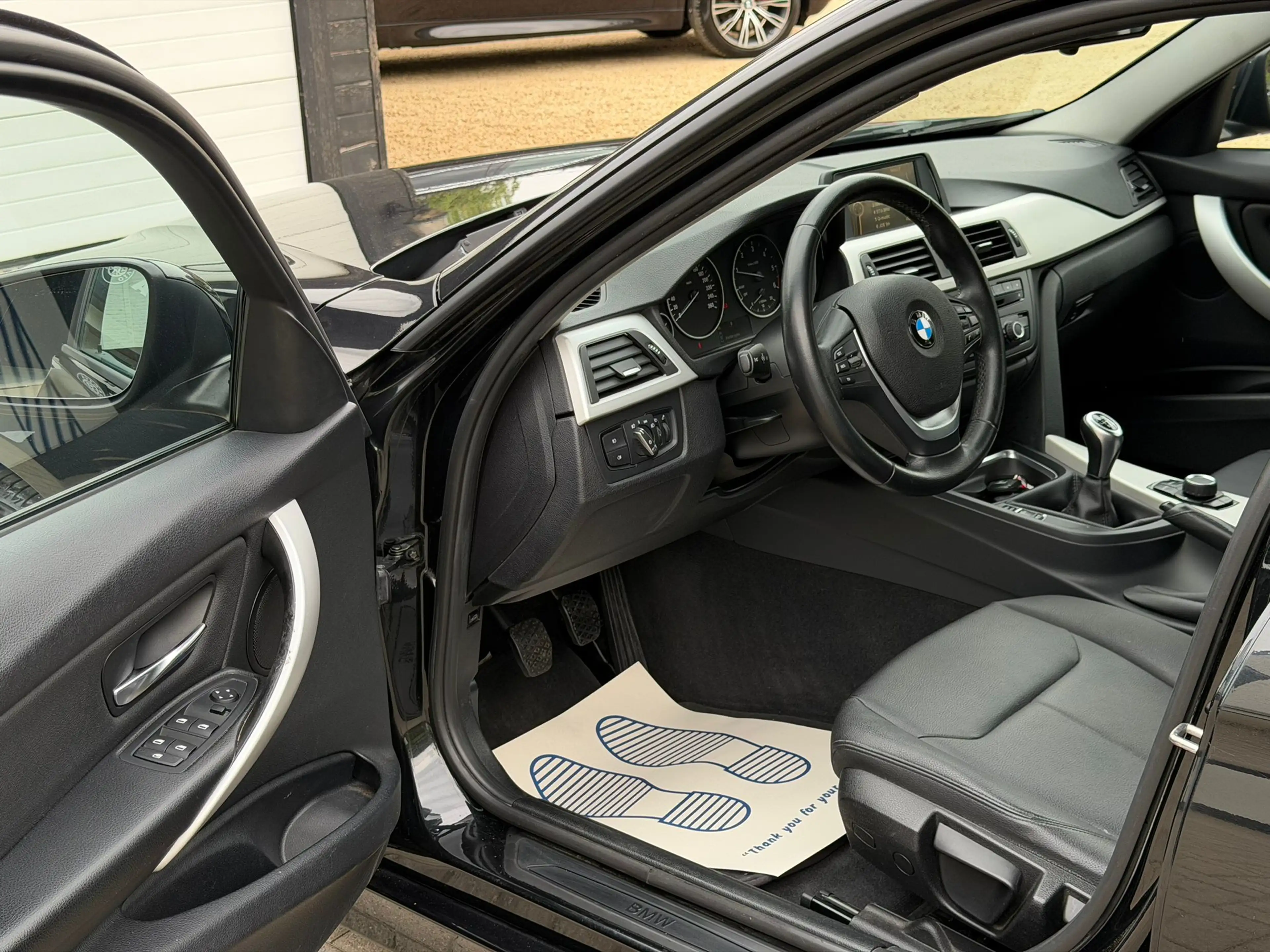 BMW 316 Touring 316 d — photo 7