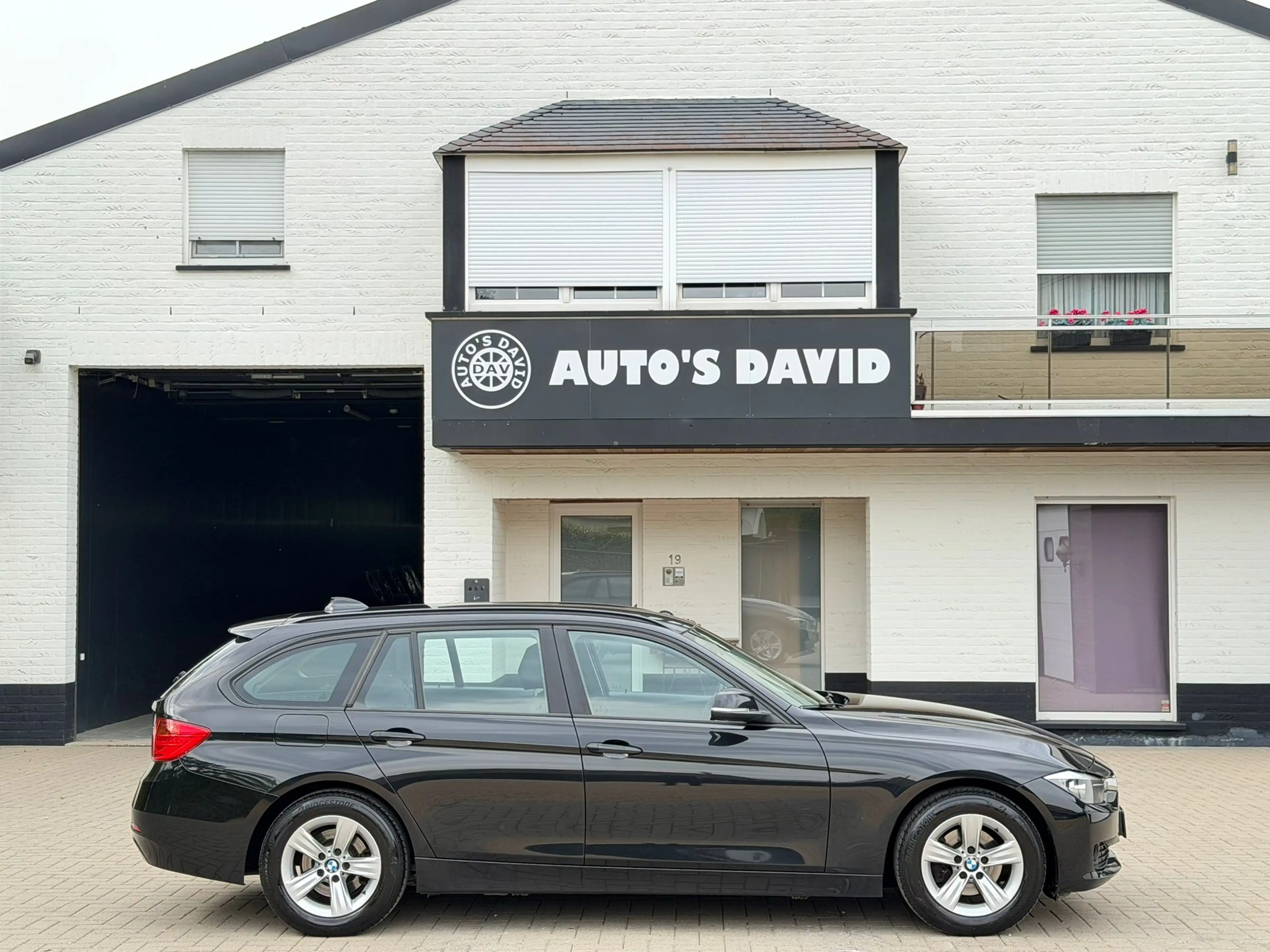 BMW 316 Touring 316 d — photo 6