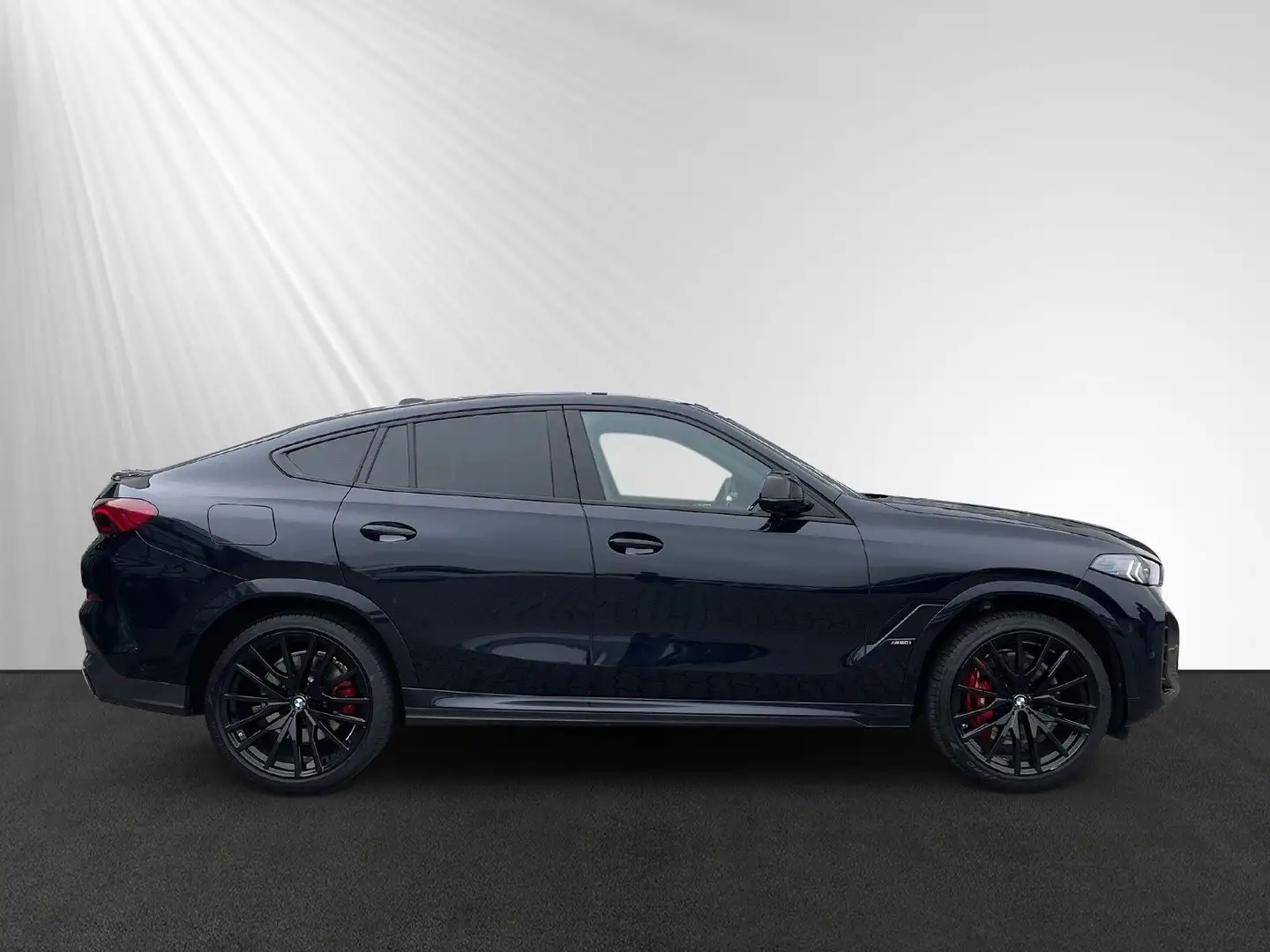BMW X6 M60i xDrive LR 910,- br.o.Anz. 39 Mon./5' Km p.A. Schwarz - 2