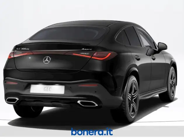 Mercedes-Benz GLC view 3