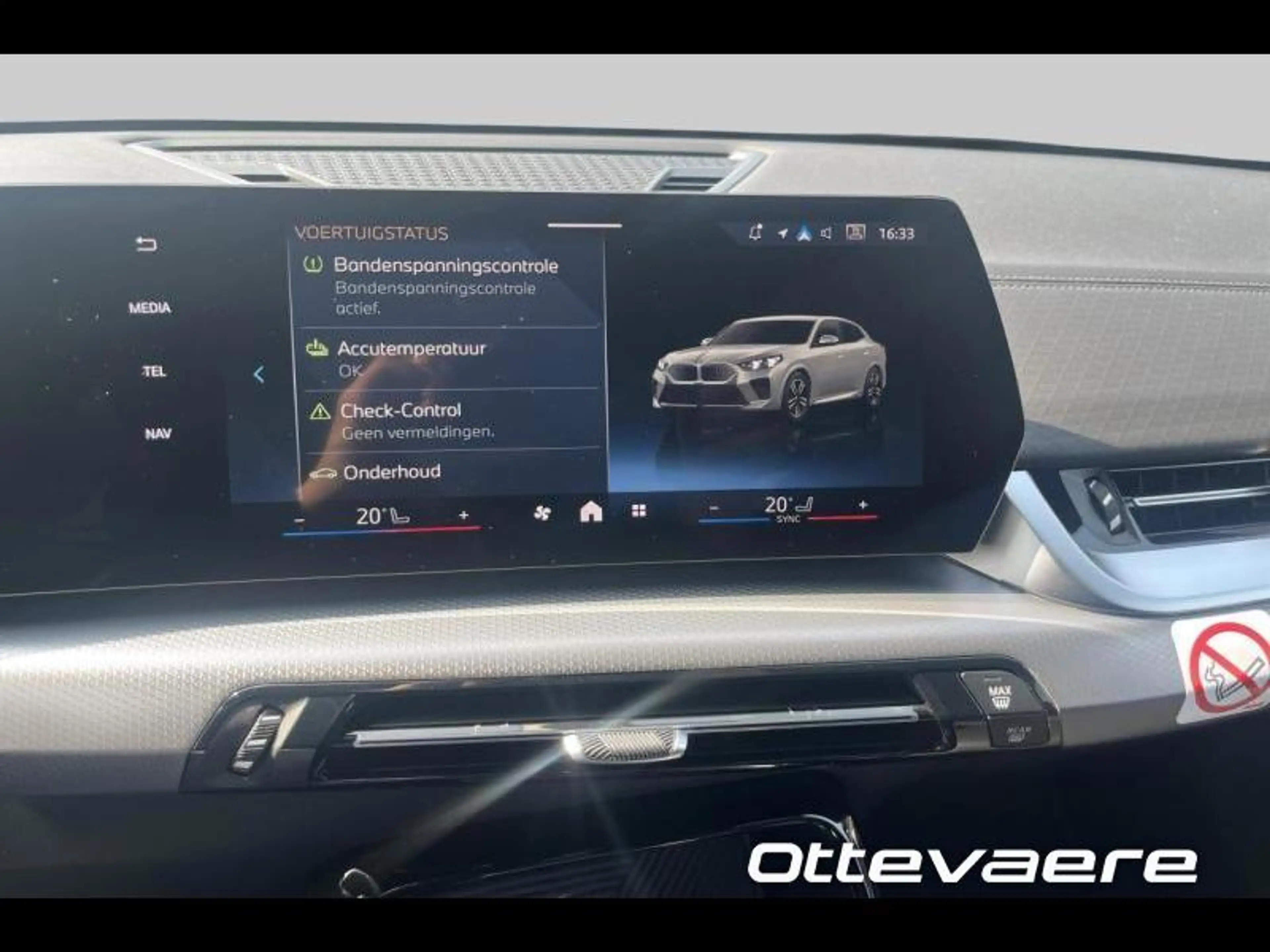 BMW iX2 eDrive20 — photo 13