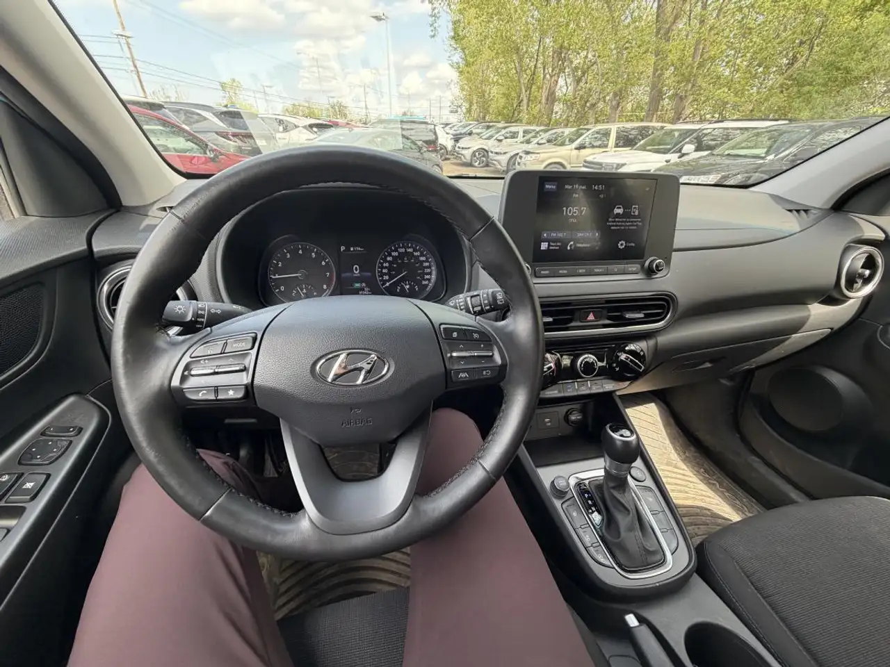 Hyundai KONA снимка Hyundai KONA
