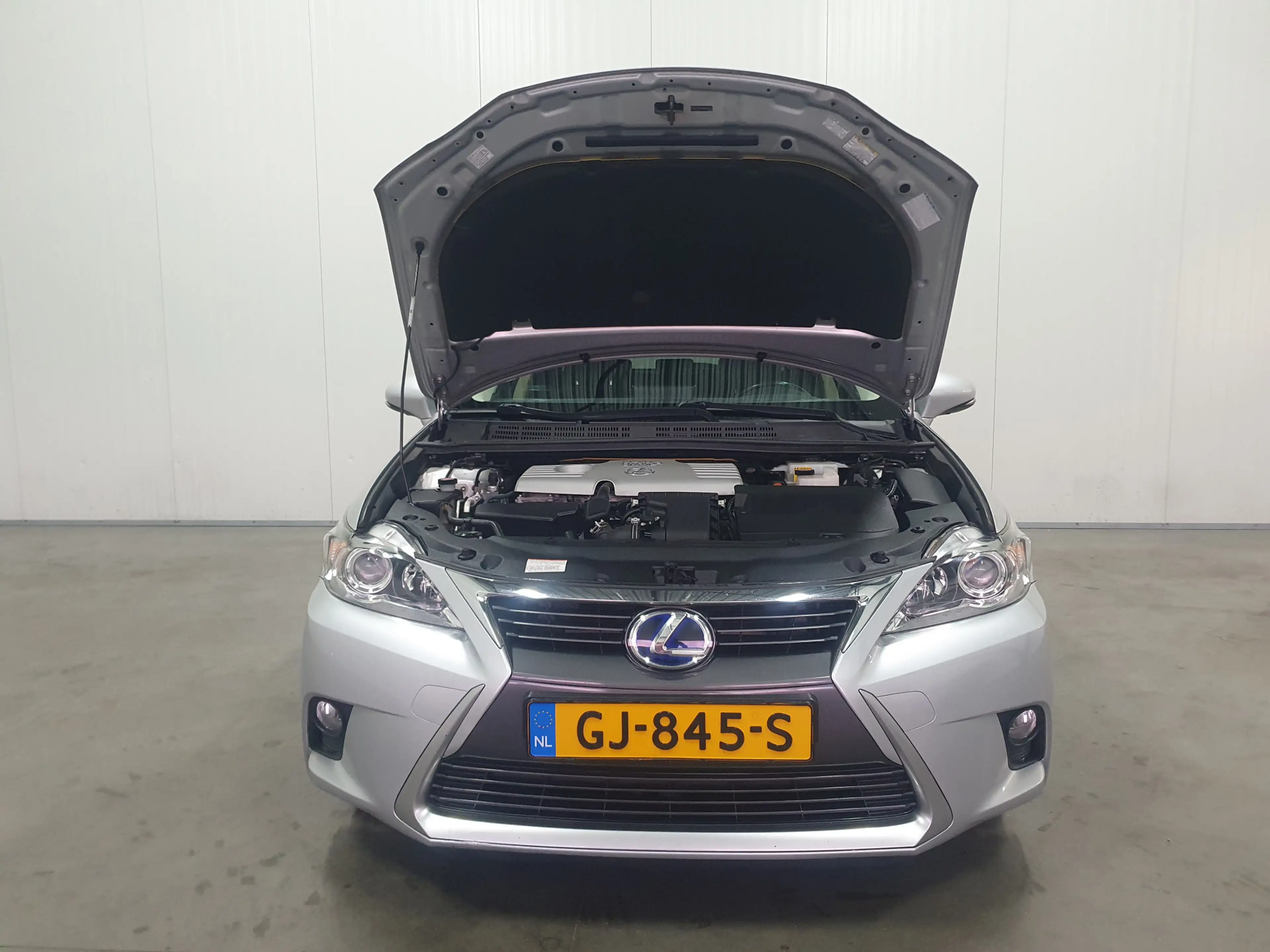 Lexus CT 200h 25th Edition NAVI/CRUISE/CLIMA/STOELVERW/LMV — photo 20