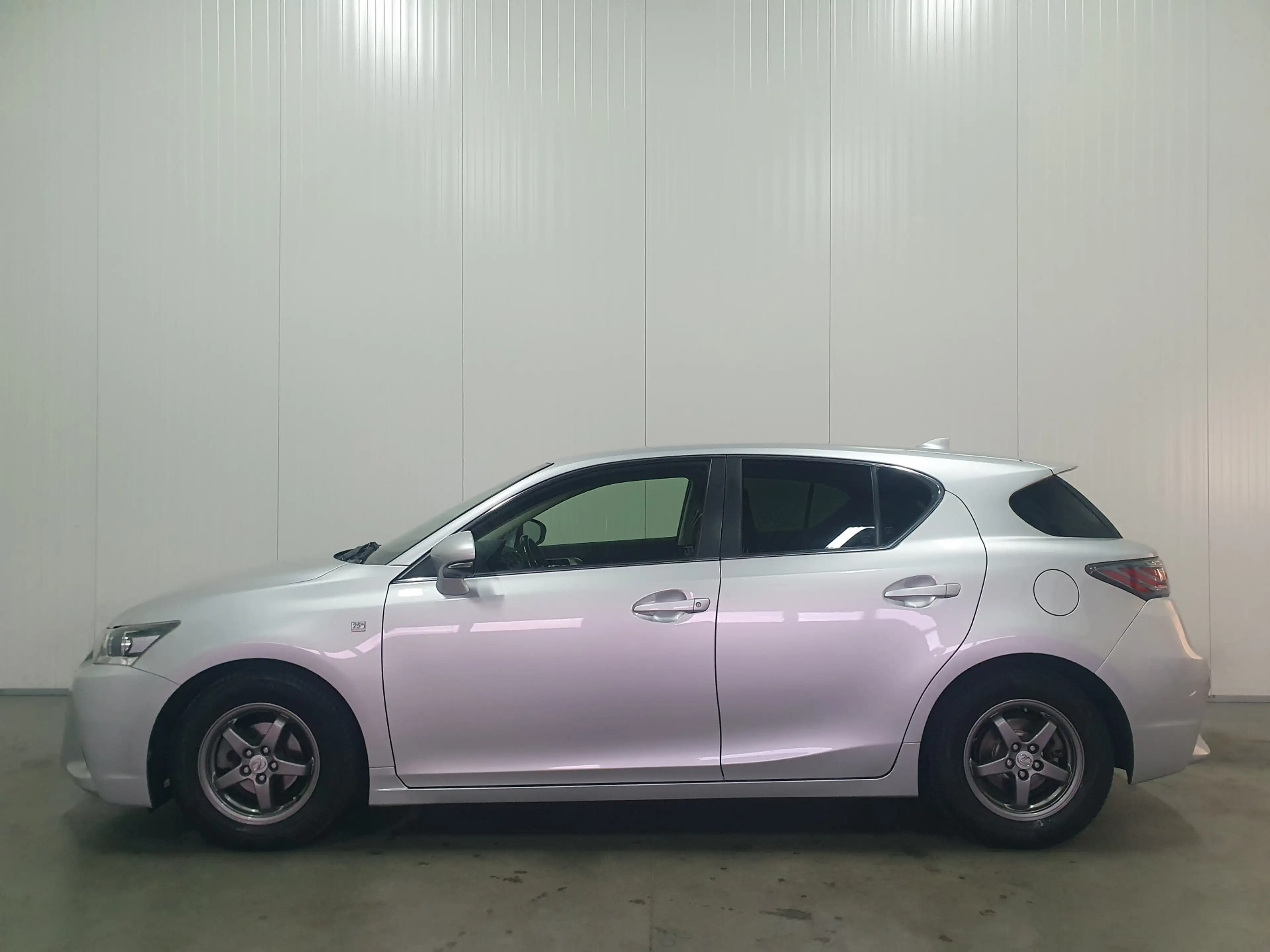 Lexus CT 200h 25th Edition NAVI/CRUISE/CLIMA/STOELVERW/LMV — photo 6