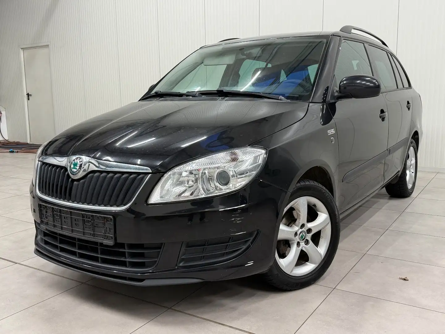 Skoda Fabia Combi Family TEMPOMAT / PDC Schwarz - 1