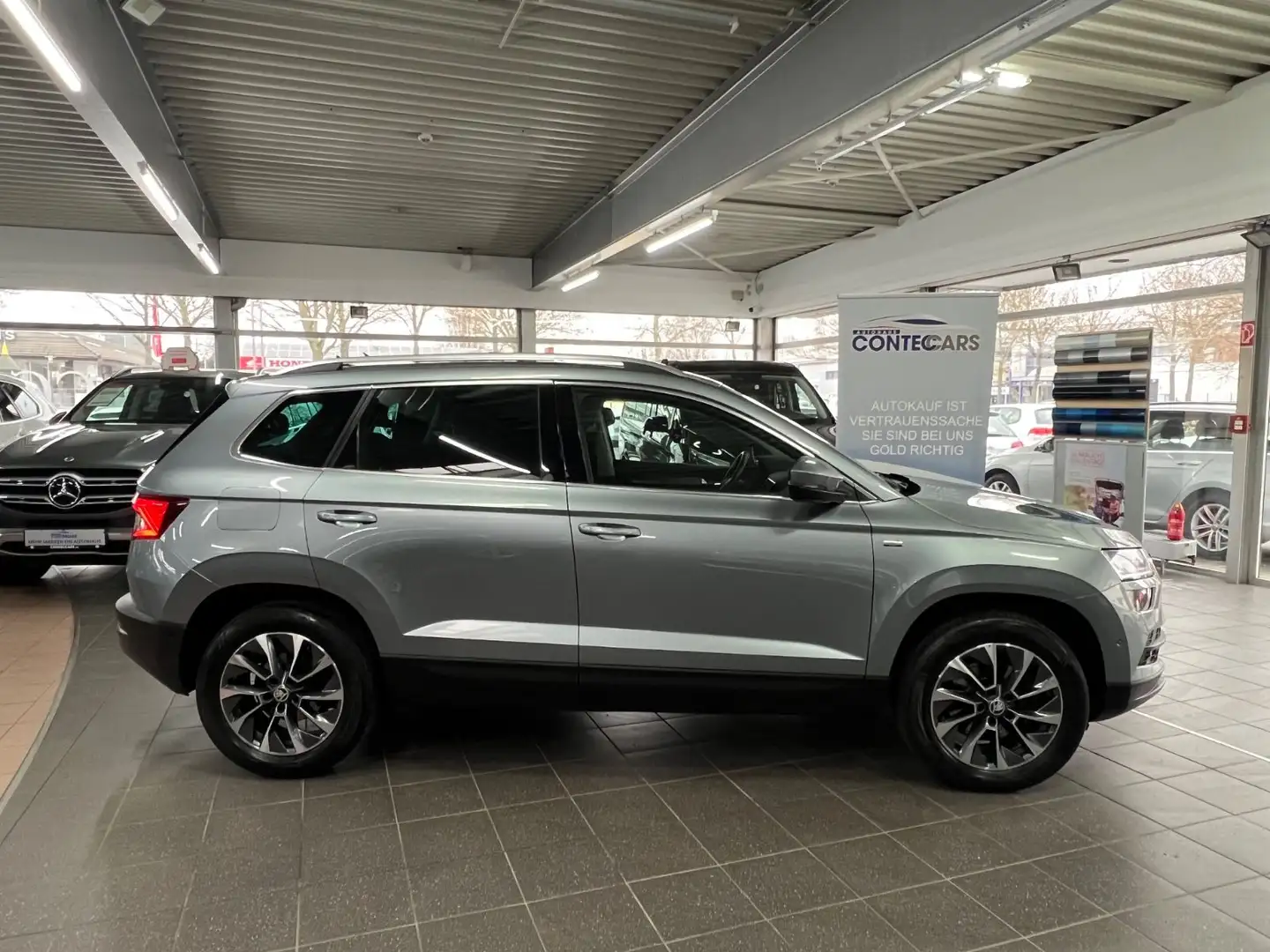 Skoda Karoq Drive 125 4x4 Columbus+ACC+Park+PANORAMA Gris - 1