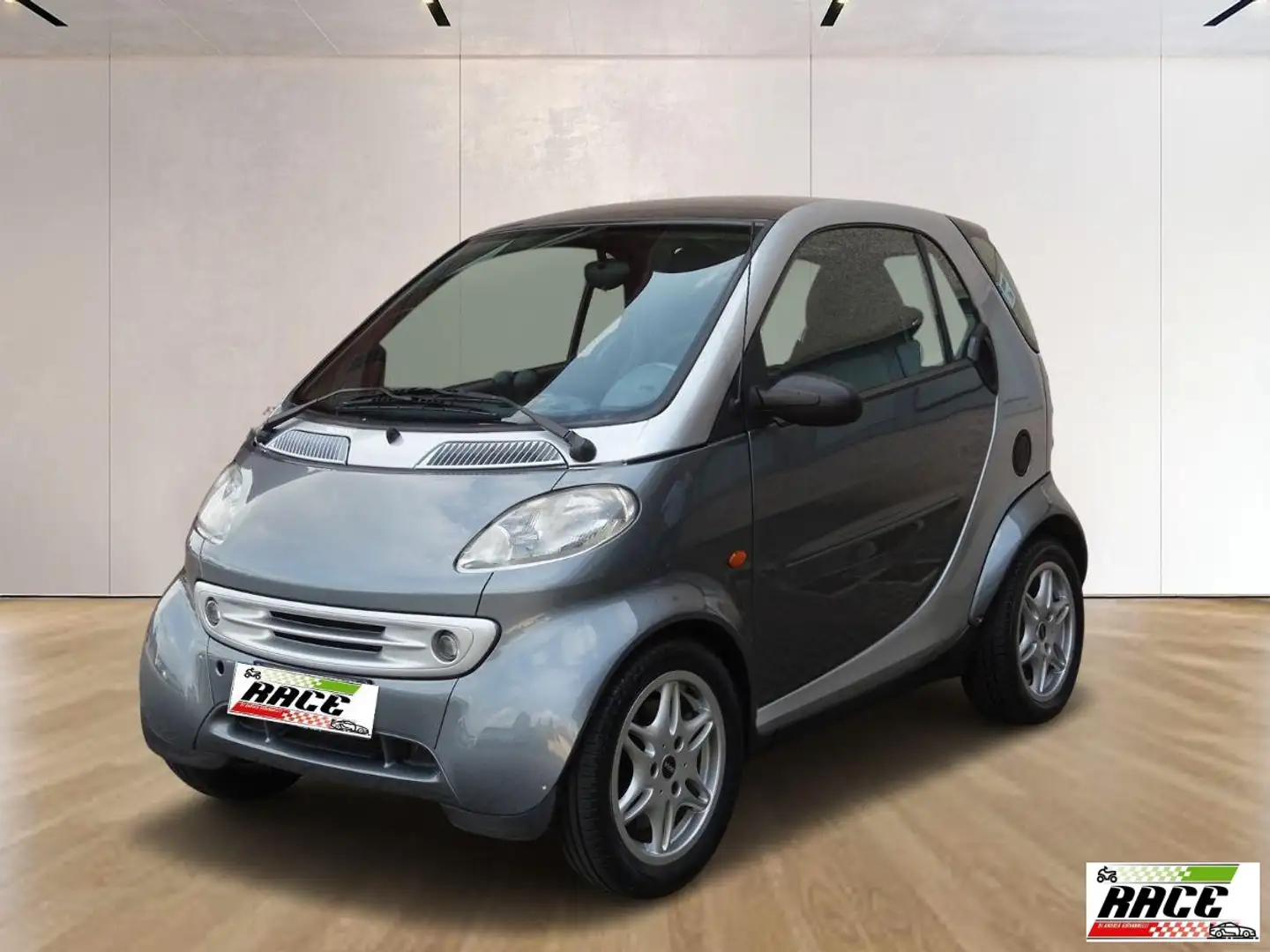 smart forTwo Grau - 1