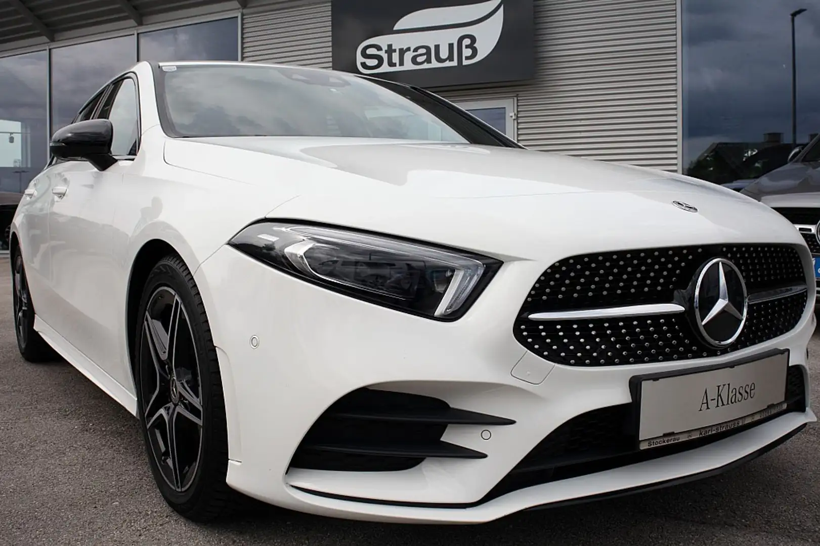 Mercedes-Benz A 180 Aut. Blanc - 1