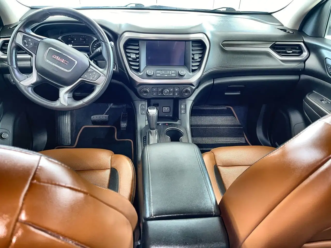 GMC Acadia photo GMC Acadia