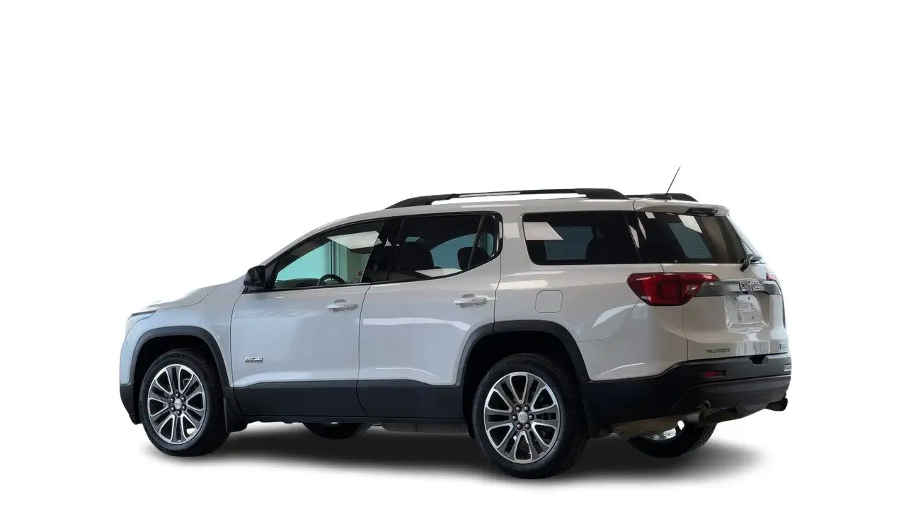 GMC Acadia photo GMC Acadia