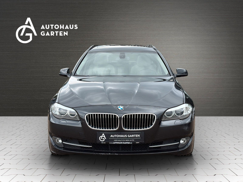 BMW 523 i Touring Xenon Panorama Leder SHZ PDC 2.Hd — photo 9