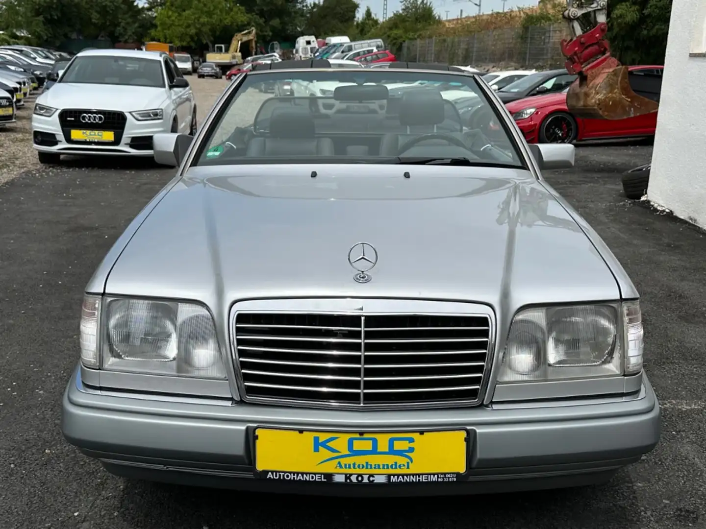 Mercedes-Benz E 320 Cabrio Klima-Leder Top Zust. Gri - 2