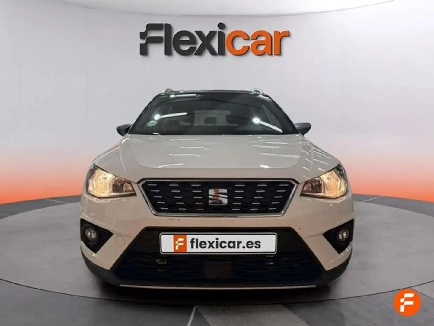 SEAT Arona 1.6 TDI 70kW (95CV) Xcellence Ecomotive Blanco - 2