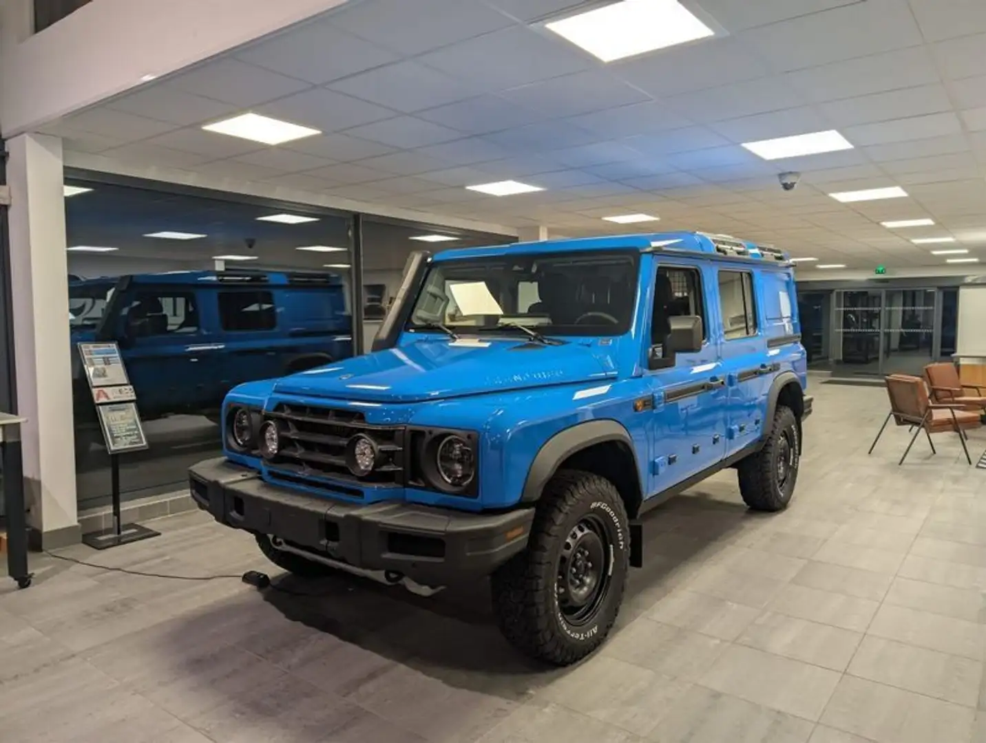 Ineos Grenadier UTILITY WAGON 3.0 TWIN-TURBO BVA8 5 PL TRIALMASTER EDITION 5P Bleu - 1