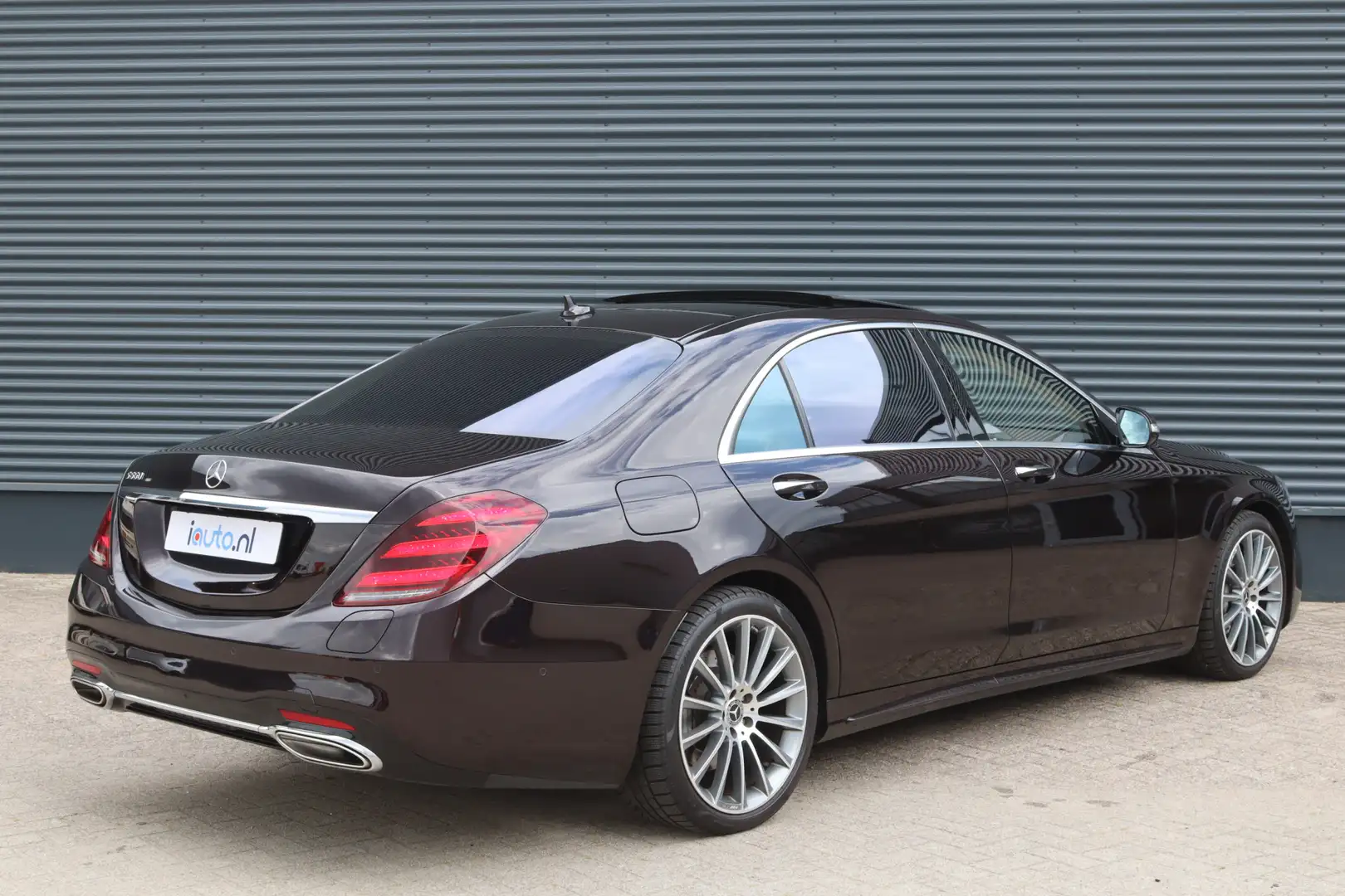Mercedes-Benz S 560 E Lang AMG Premium Plus Burmester/Nightview/Pano/360 Чорний - 2