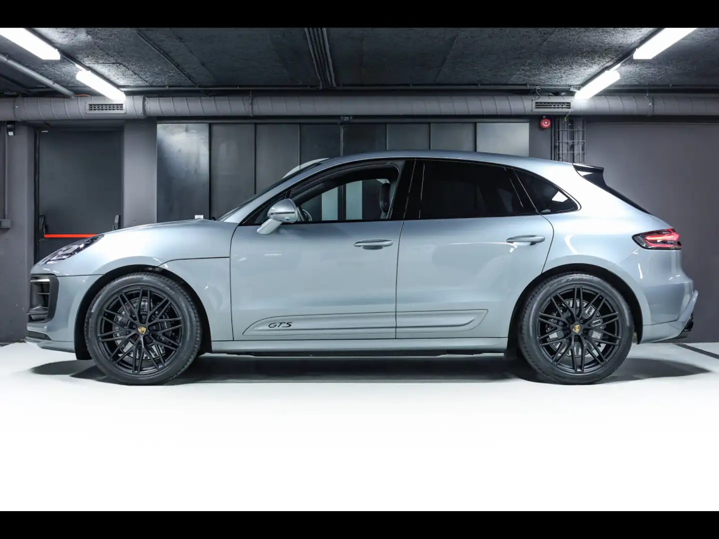 Porsche Macan III GTS PDK°DOLOMITSILVER°CARBON°CHRONO°360°BOSE Gris - 2