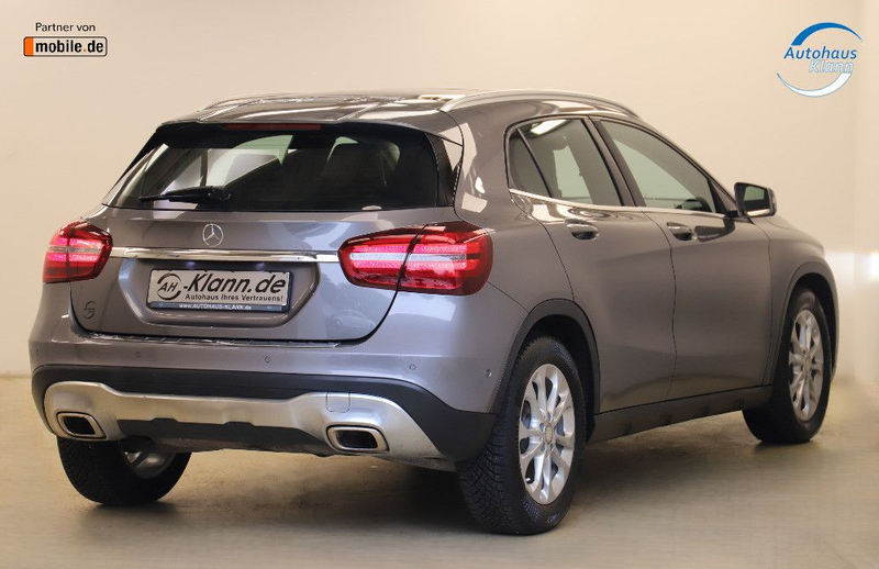 Mercedes-Benz GLA 200 156PS 7G Urban Standheizung Pano 1Hand — photo 6