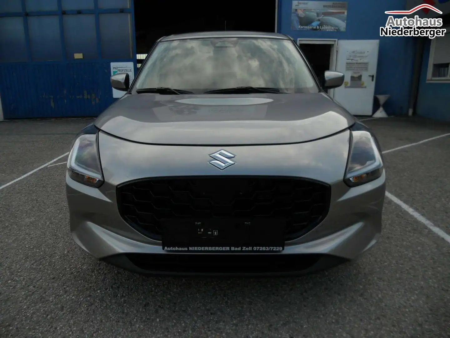 Suzuki Swift 1,2 Hybrid Shine CVT Automatic Neues Modell 60 ... Silber - 2