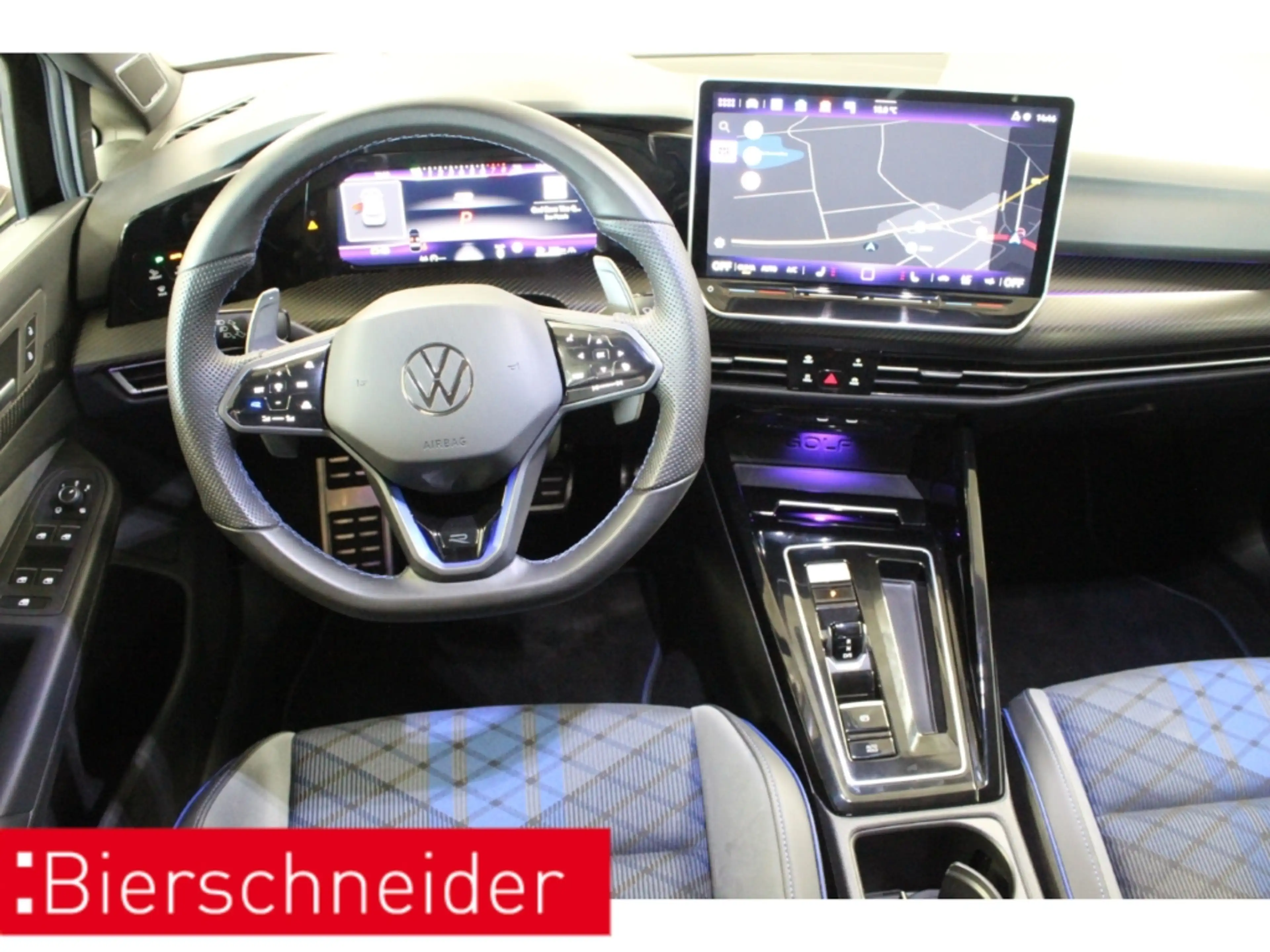 Volkswagen Golf R 2.0 TSI DSG 4Mo. 19 MATRIX PANO AHK — photo 5