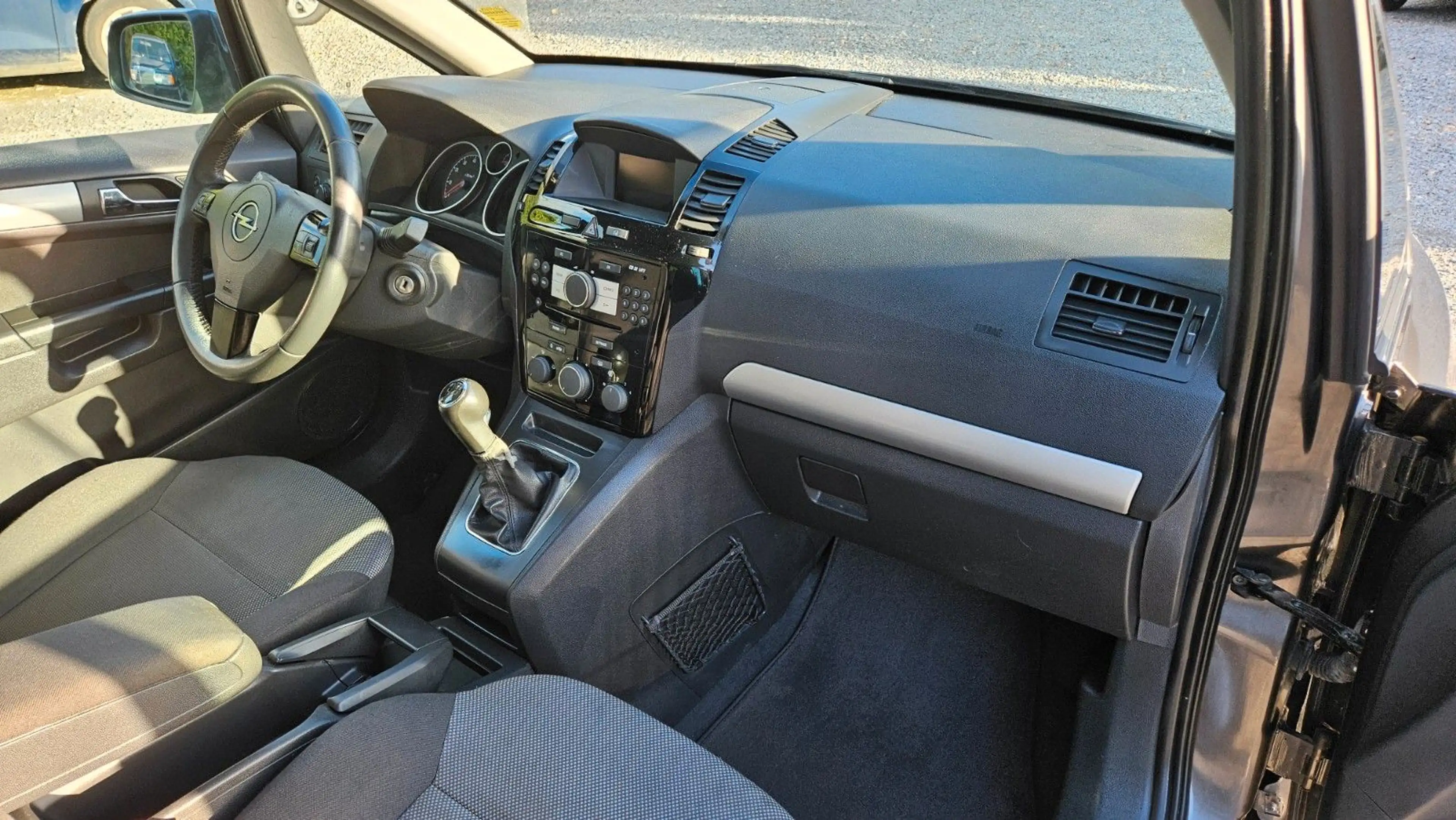 Opel Zafira B Edition 111 Jahre*AHK*7-Sitzer/Garantie — photo 14