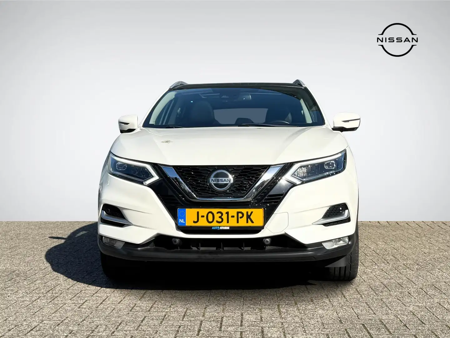 Nissan Qashqai 1.3 DIG-T Tekna | Trekhaak | Panoramadak | Apple C Wit - 2