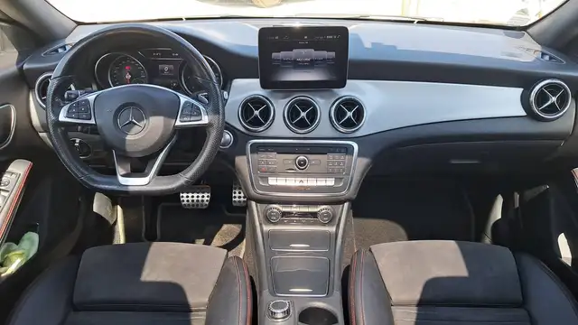 Mercedes-Benz Unknown Model view 11