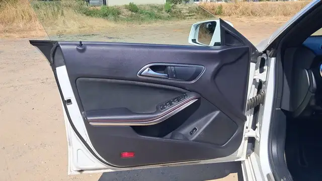 Mercedes-Benz Unknown Model view 7