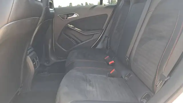 Mercedes-Benz Unknown Model view 9