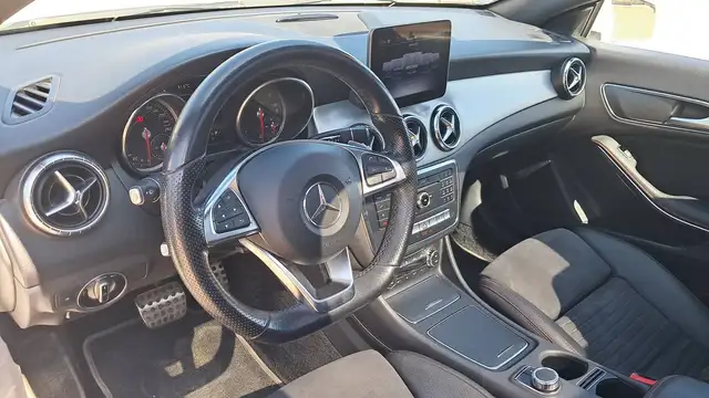 Mercedes-Benz Unknown Model view 8