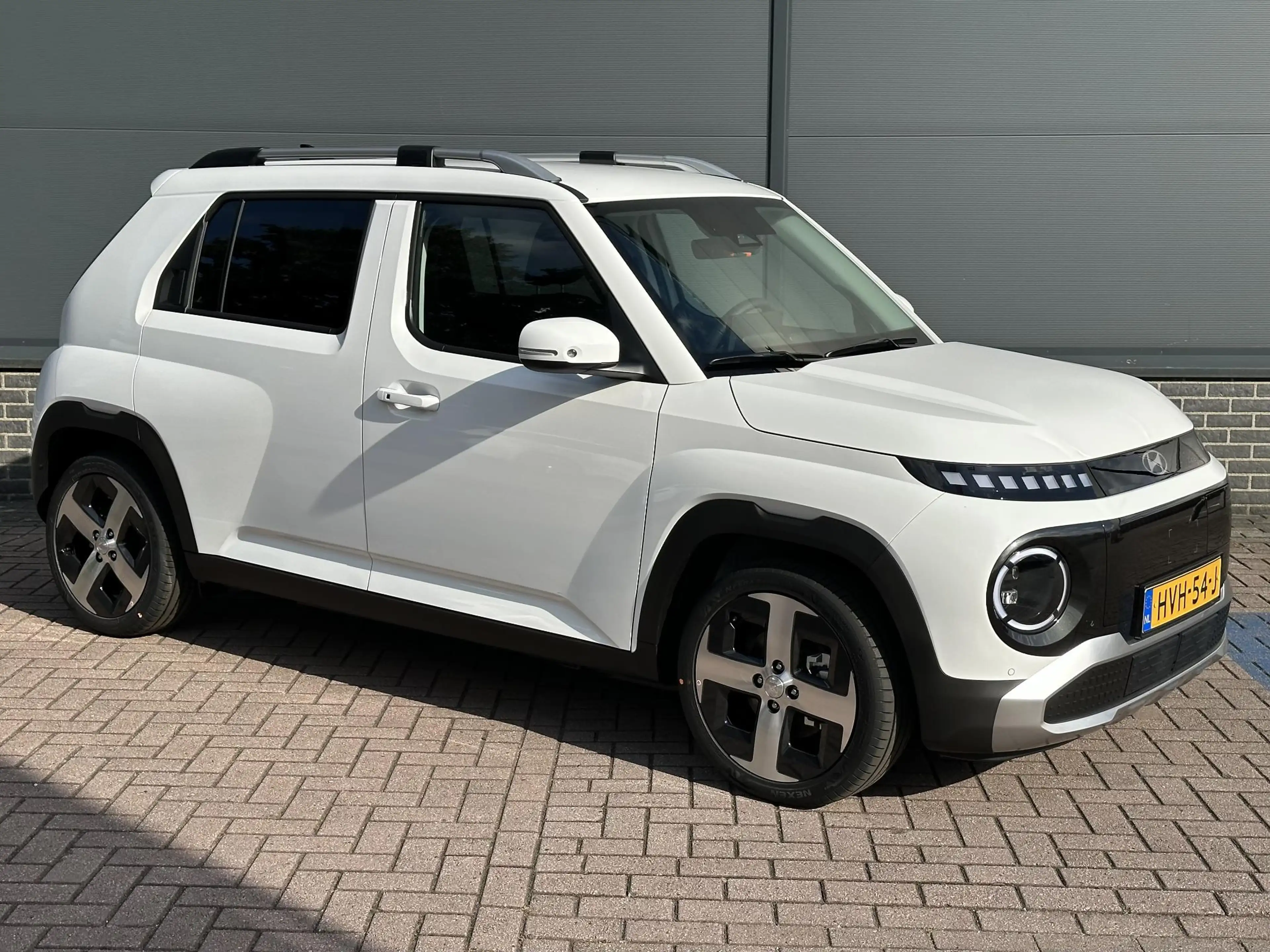 Hyundai Inster Evolve 49 kWh Navigatie / Achteruitrijcamera / App — photo 19