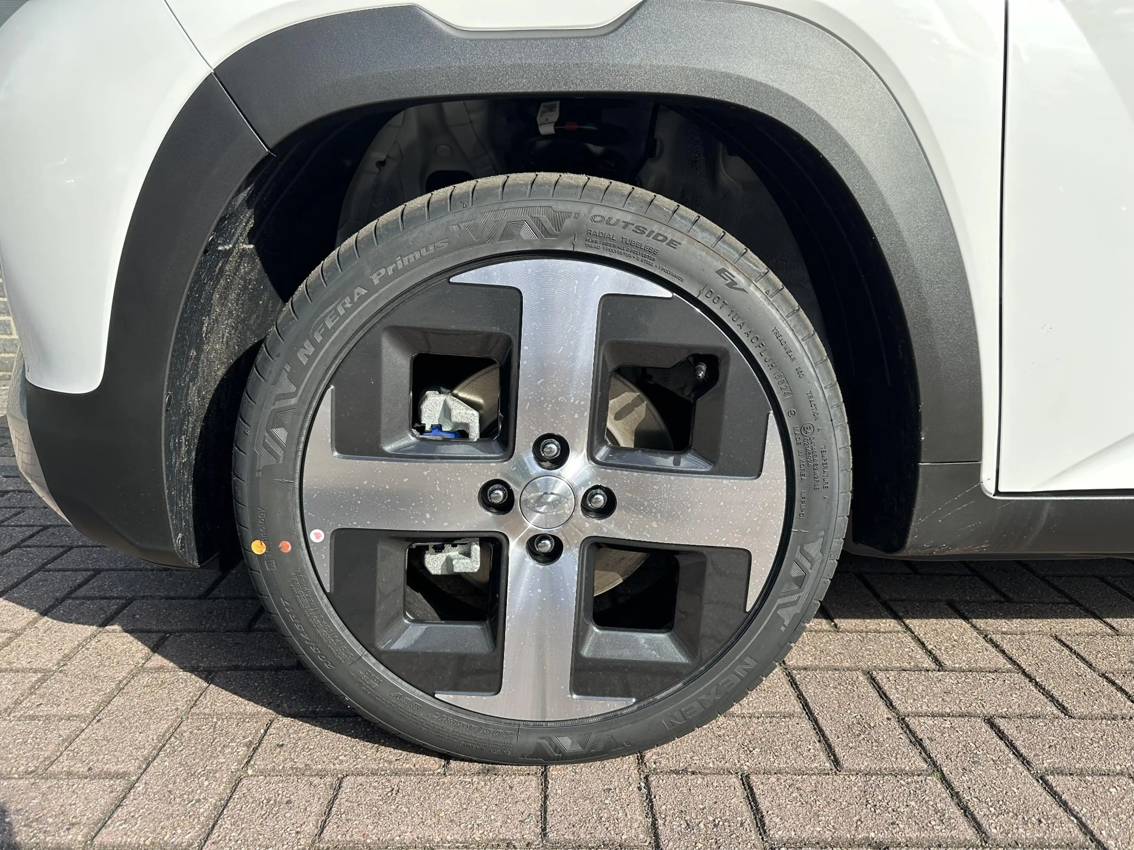 Hyundai Inster Evolve 49 kWh Navigatie / Achteruitrijcamera / App — photo 16