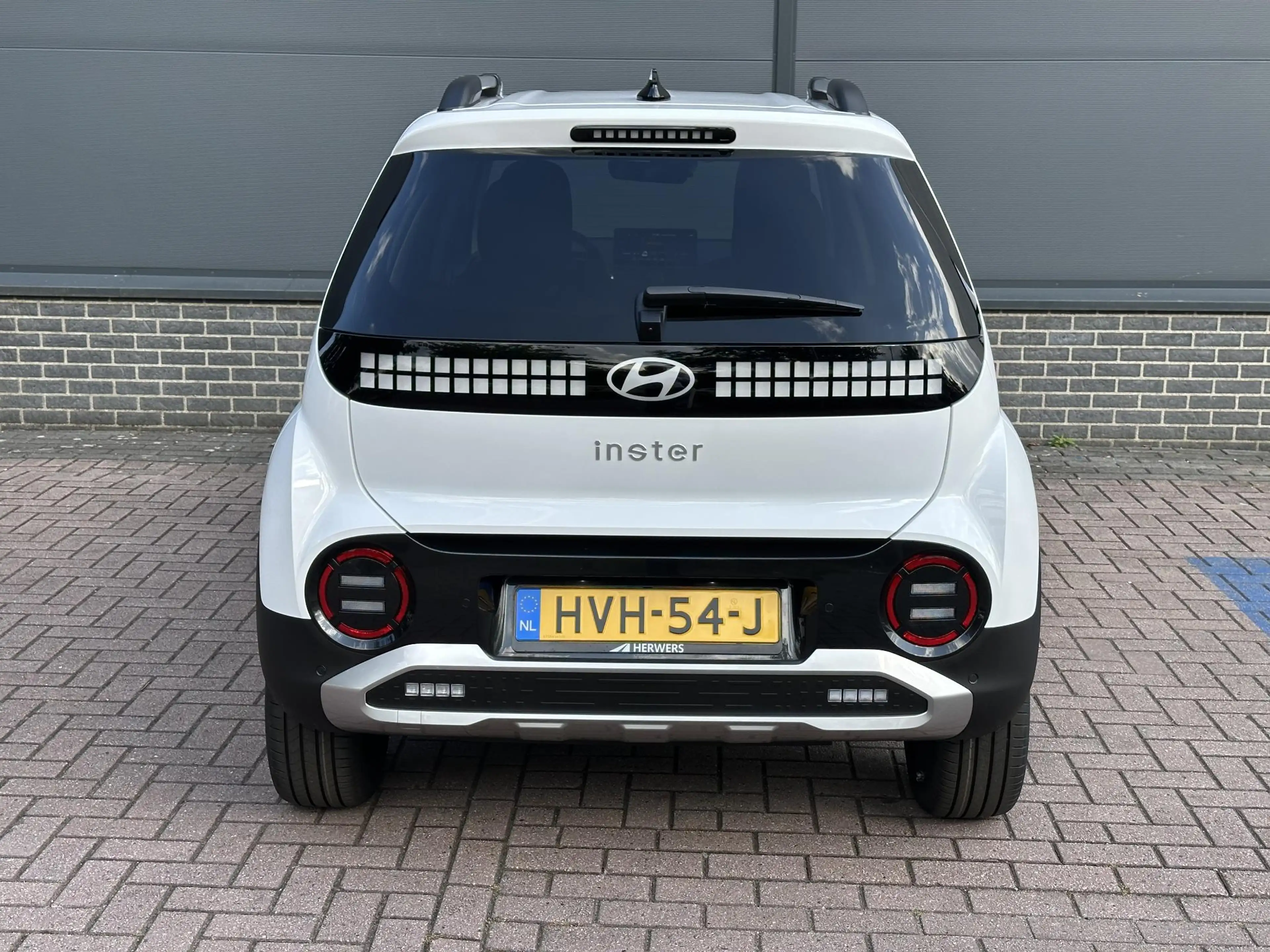 Hyundai Inster Evolve 49 kWh Navigatie / Achteruitrijcamera / App — photo 22